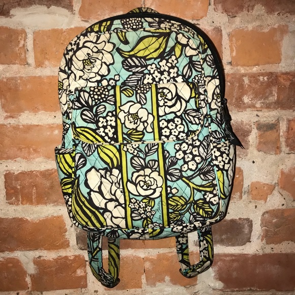 Vera Bradley Handbags - cute vera bradley back pack